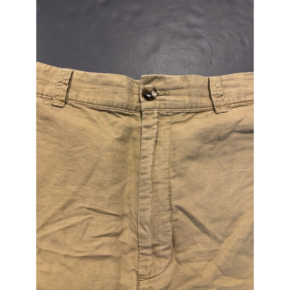 Roundtree And Yorke Casuals - Men's Khaki Shorts - Size 42W - Picture 2 of 11